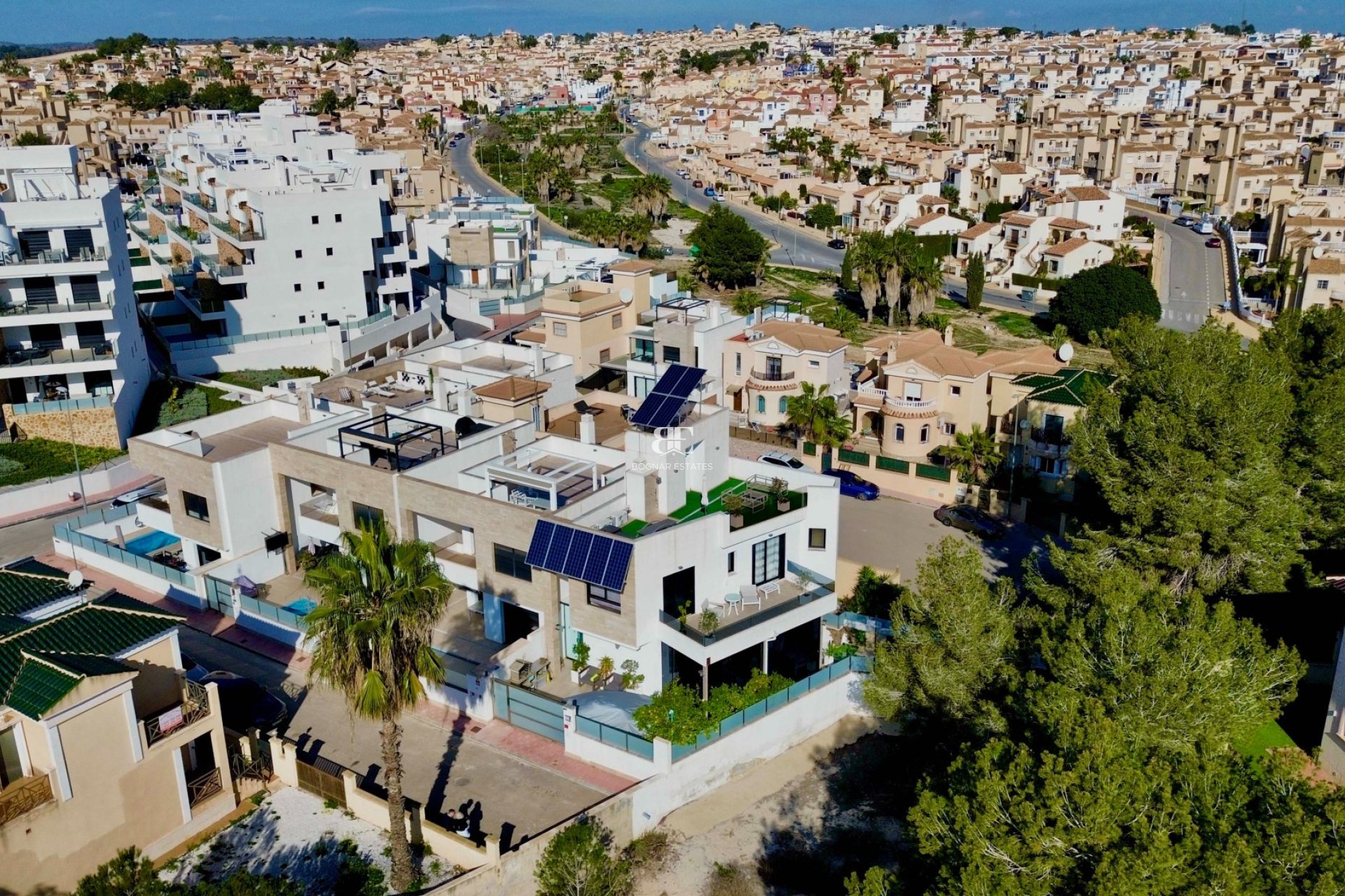 Herverkoop - Villa -
Orihuela Costa - Villamartín