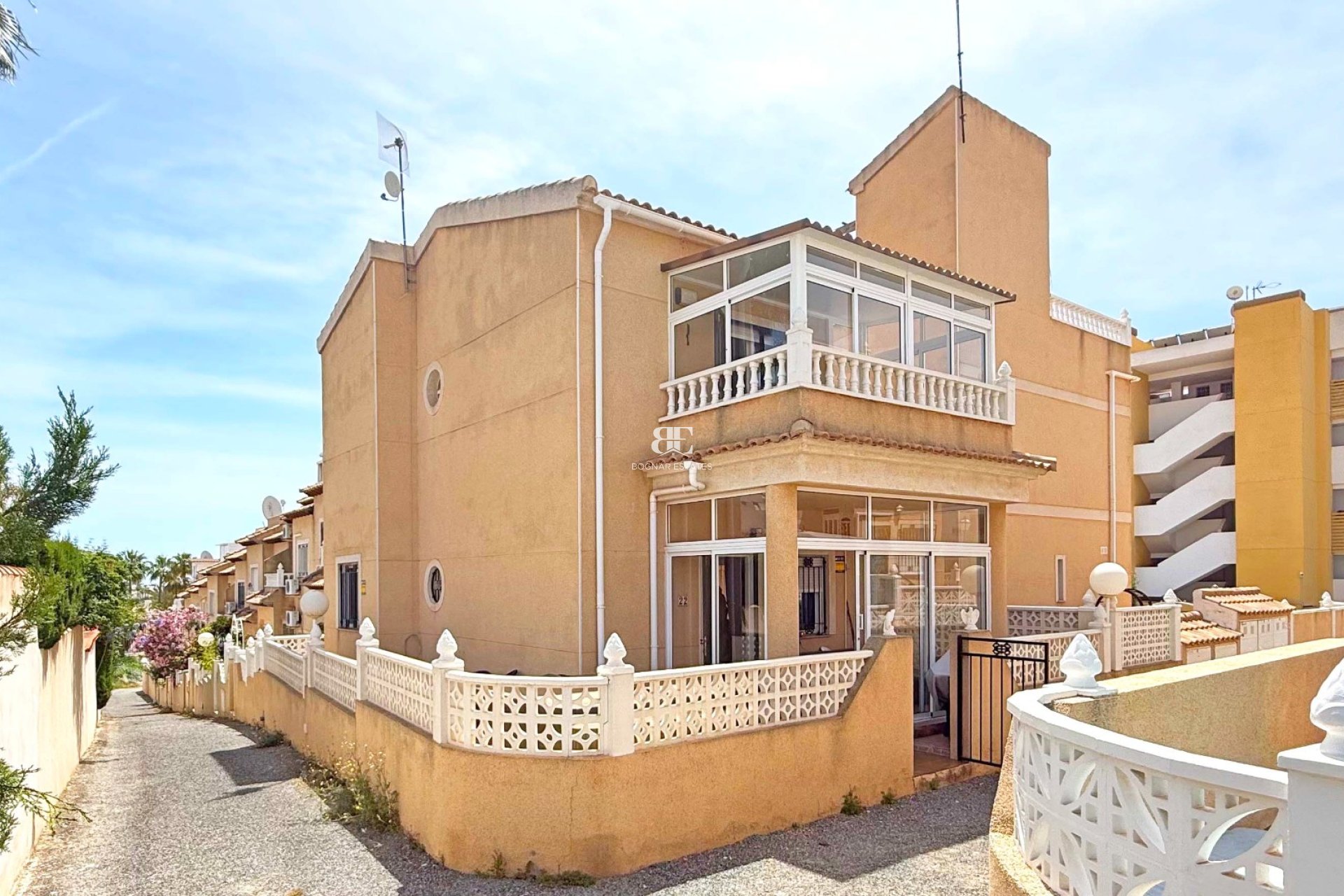Herverkoop - Villa -
Orihuela Costa - Villamartín