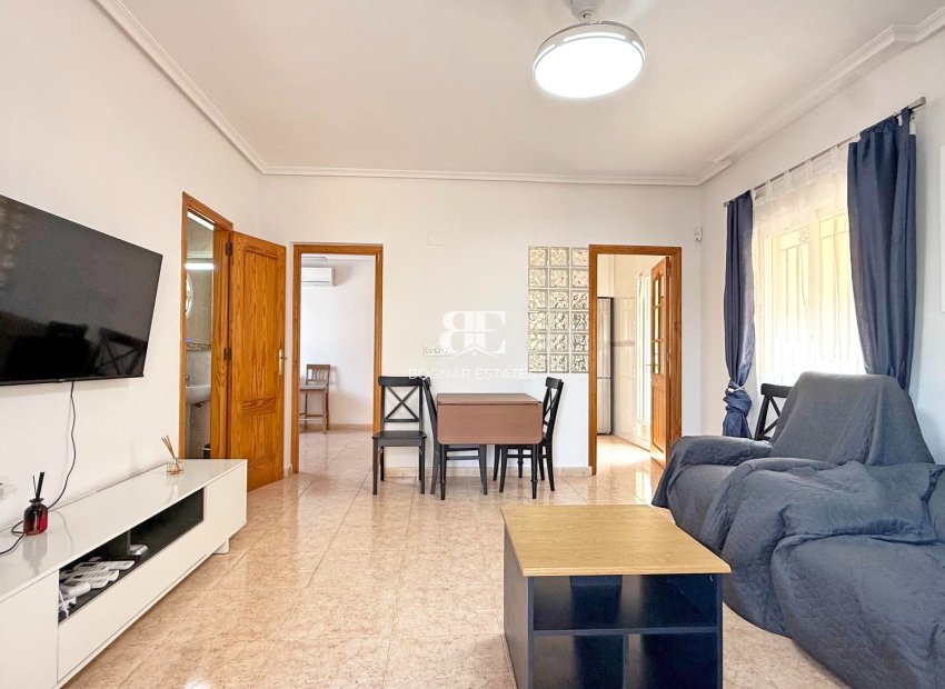 Herverkoop - Villa -
Orihuela Costa - Villamartín