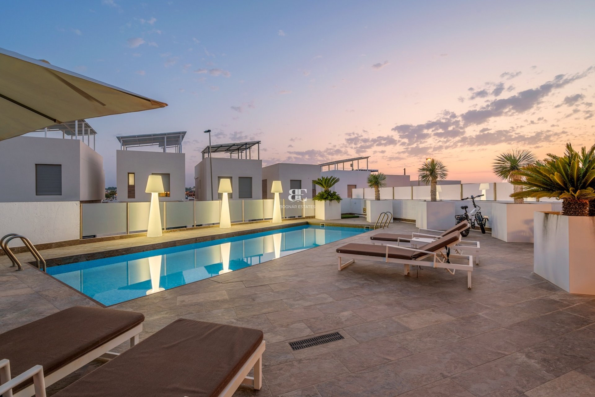 Herverkoop - Villa -
Orihuela Costa - Villamartín