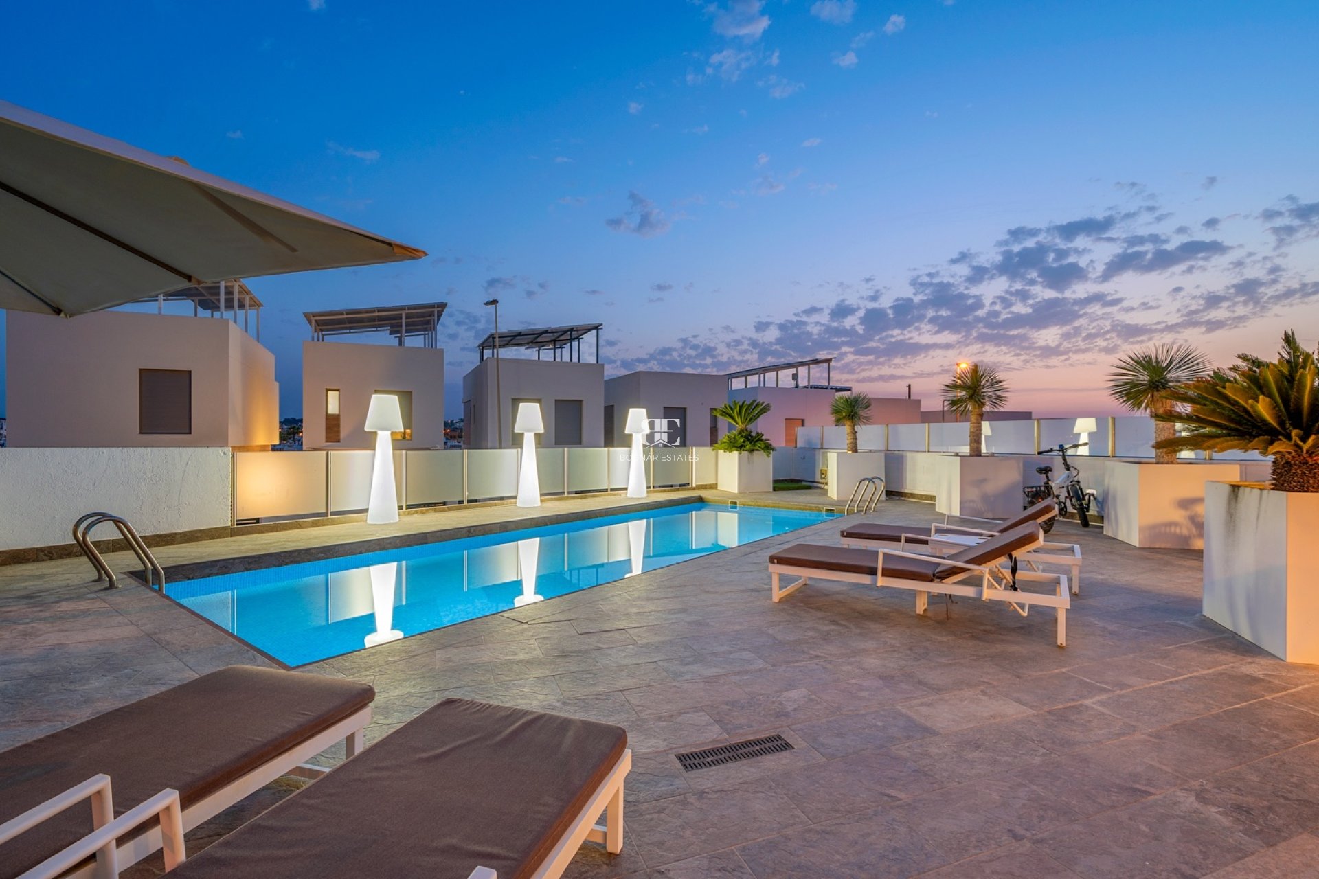 Herverkoop - Villa -
Orihuela Costa - Villamartín