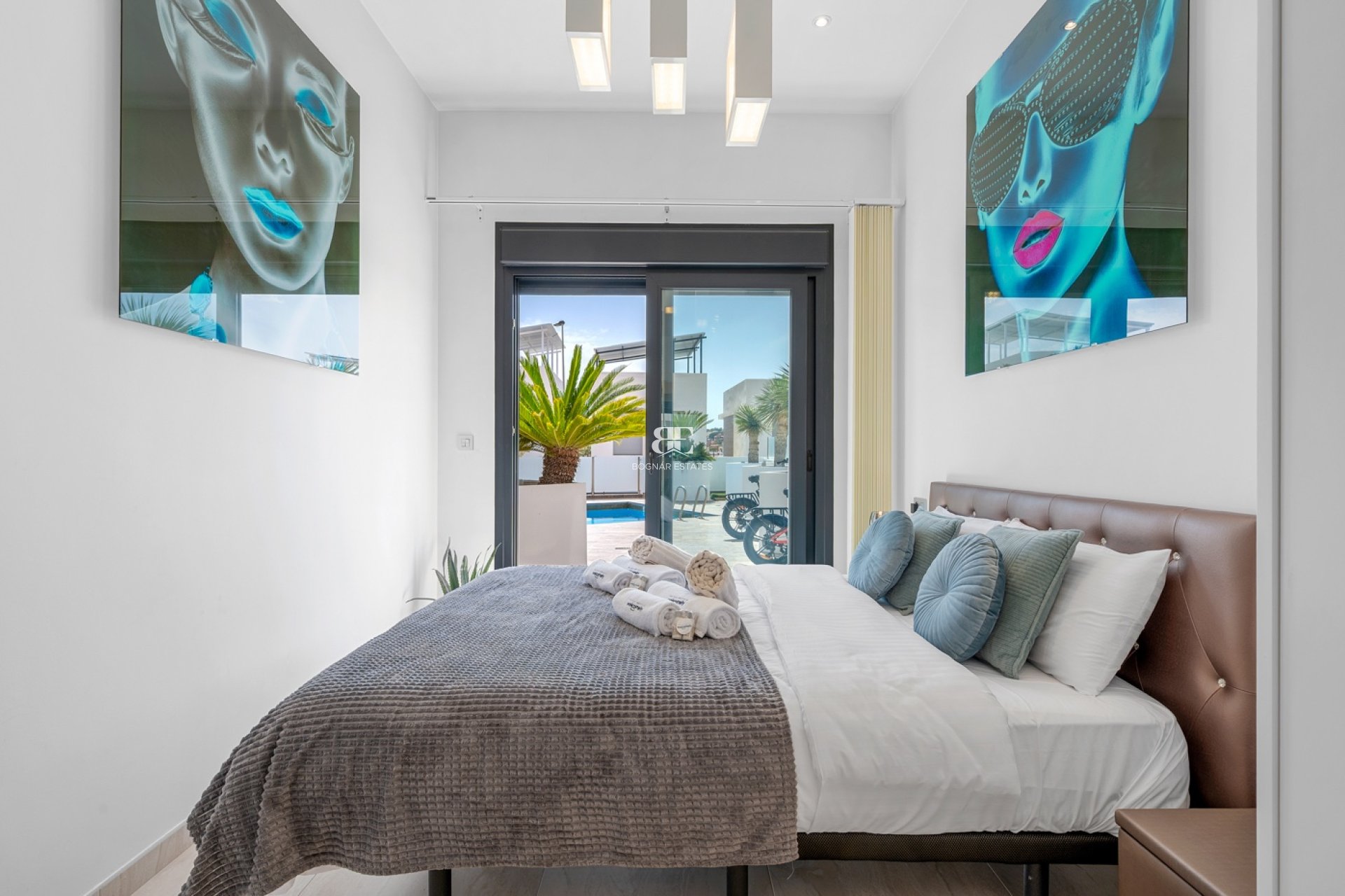 Herverkoop - Villa -
Orihuela Costa - Villamartín