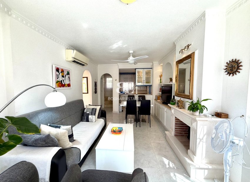 Herverkoop - Villa -
Orihuela Costa - Villamartín