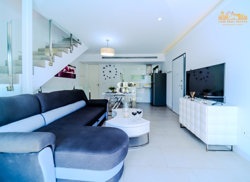 Herverkoop - Villa -
Orihuela Costa - Villamartín