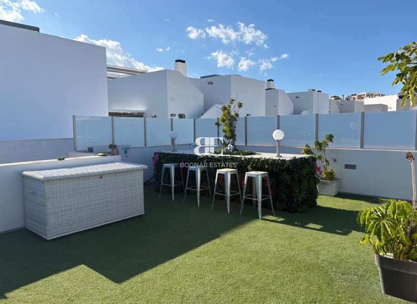 Herverkoop - Villa -
Orihuela Costa - Villamartín