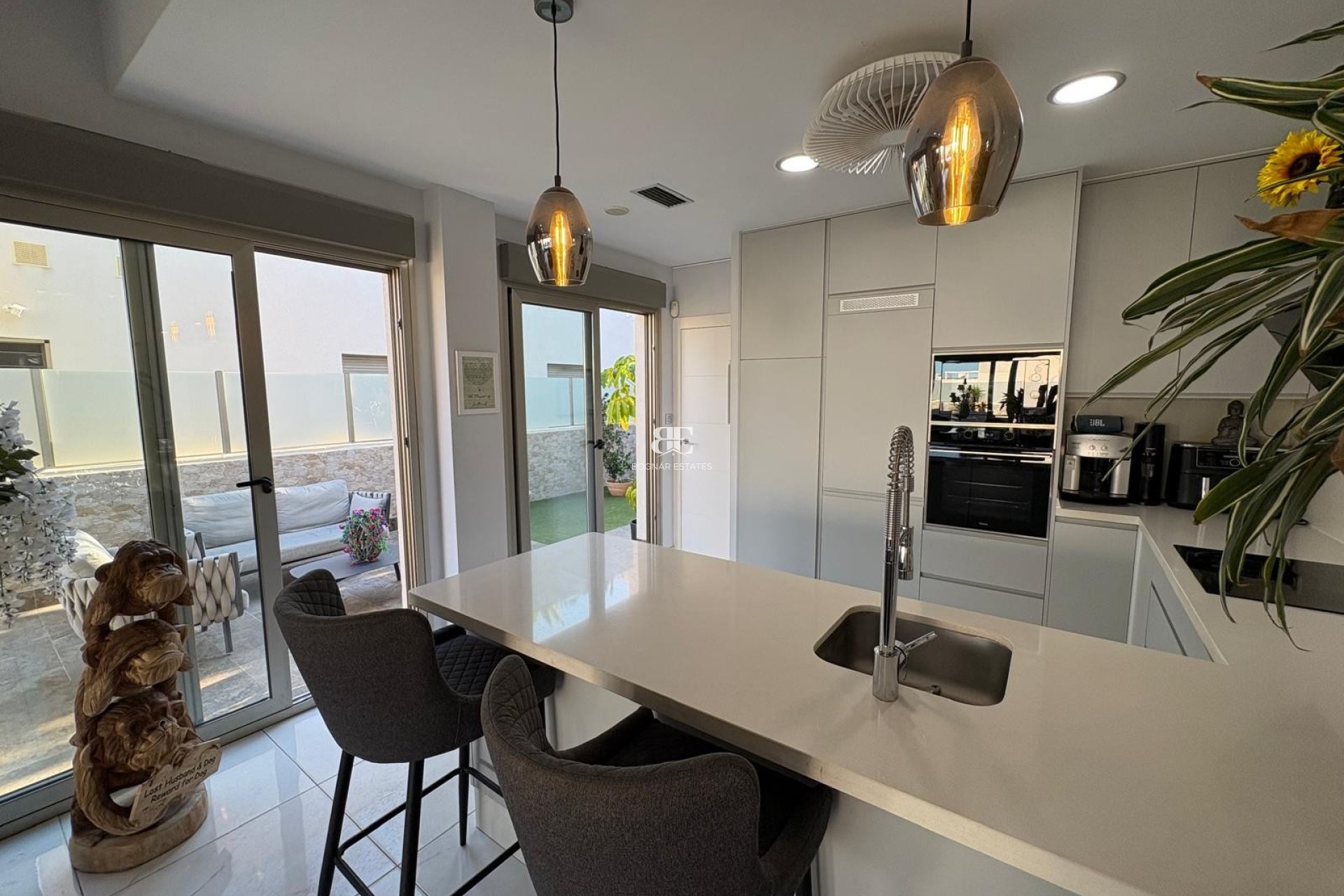 Herverkoop - Villa -
Orihuela Costa - Villamartín