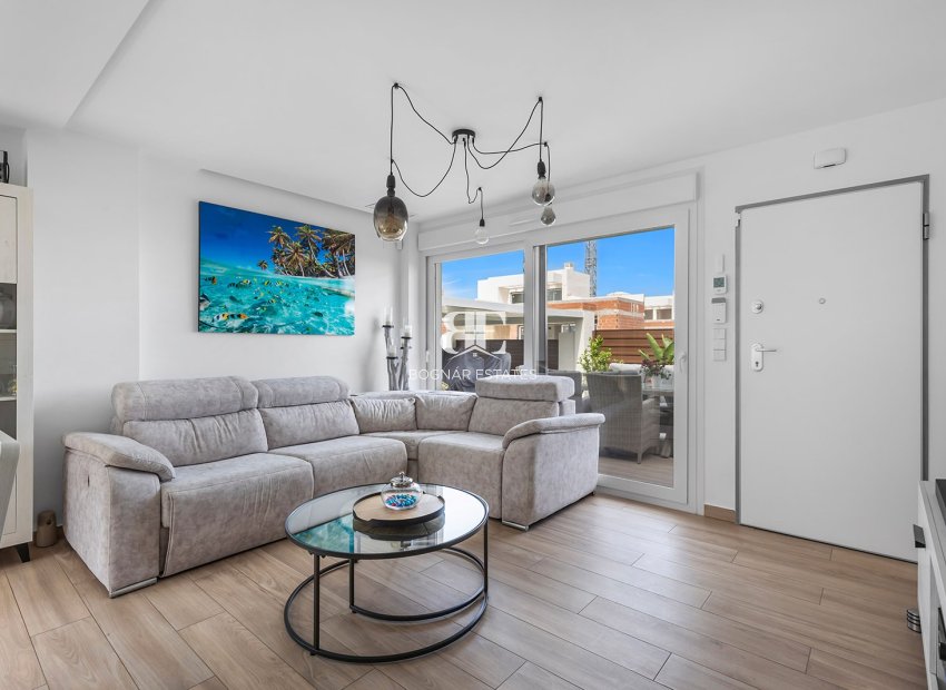 Herverkoop - Villa -
Orihuela Costa - Vistabella