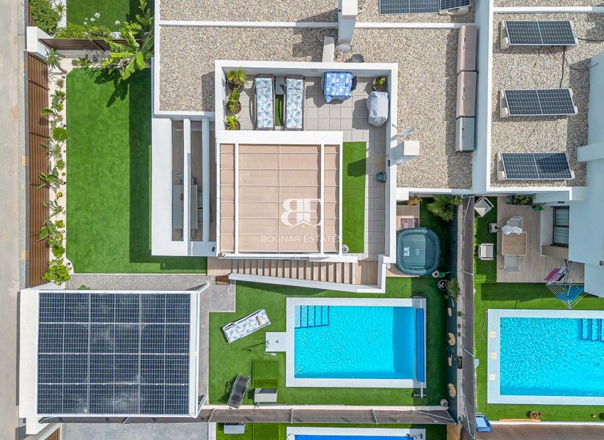 Herverkoop - Villa -
Orihuela Costa - Vistabella