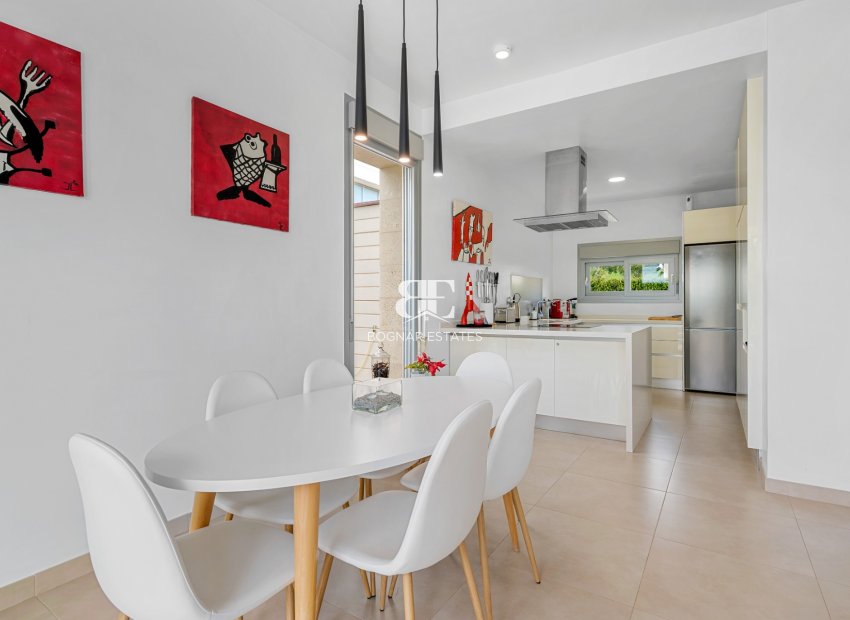 Herverkoop - Villa -
Orihuela Costa - Vistabella