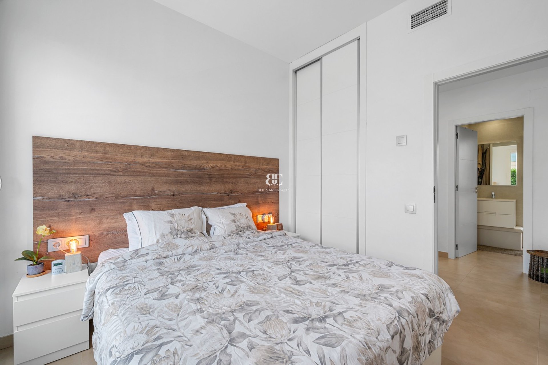 Herverkoop - Villa -
Orihuela Costa - Vistabella