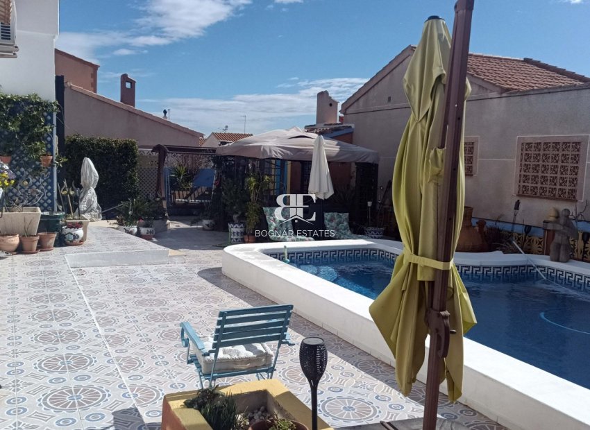 Herverkoop - Villa -
Orihuela - La Florida