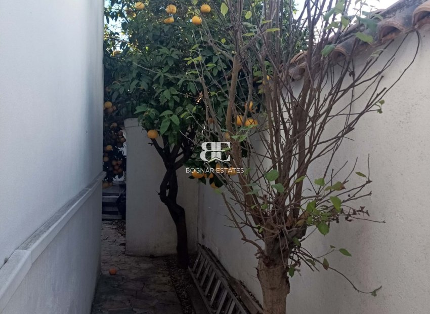 Herverkoop - Villa -
Orihuela - La Florida