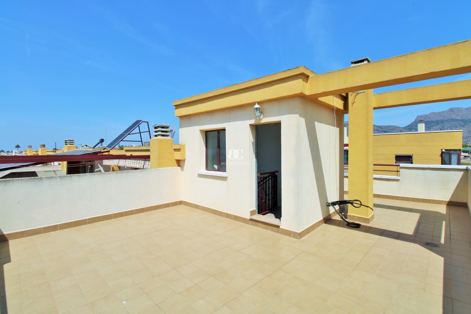 Herverkoop - Villa -
Orihuela - Los Desamparados