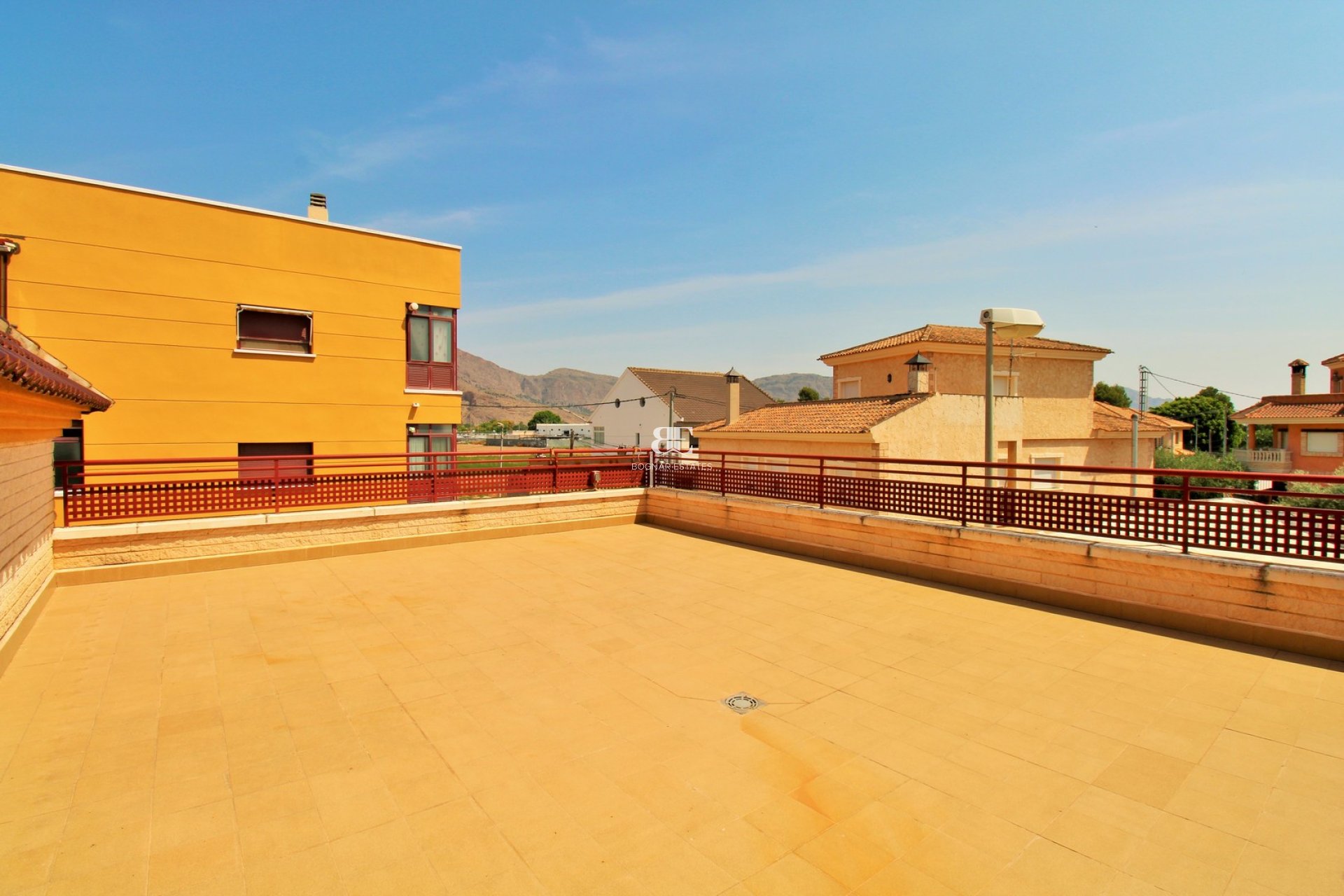 Herverkoop - Villa -
Orihuela - Los Desamparados