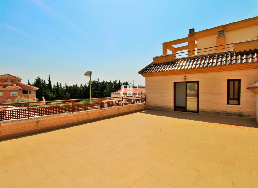 Herverkoop - Villa -
Orihuela - Los Desamparados