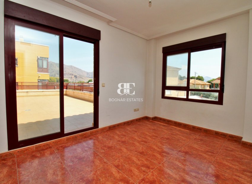 Herverkoop - Villa -
Orihuela - Los Desamparados