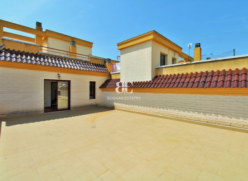 Herverkoop - Villa -
Orihuela - Los Desamparados