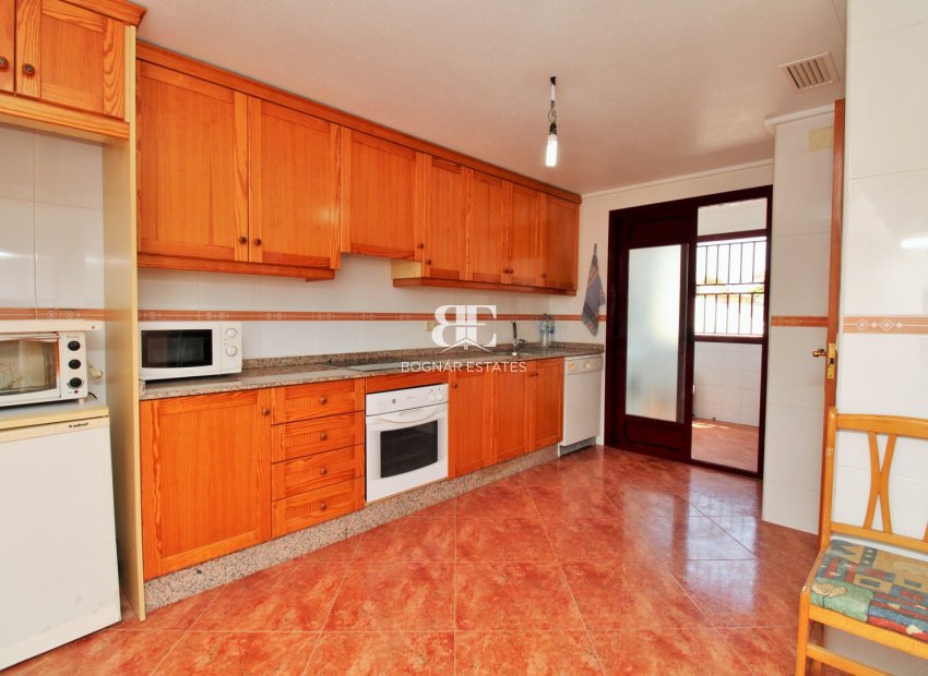 Herverkoop - Villa -
Orihuela - Los Desamparados