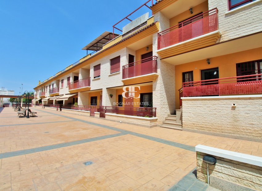 Herverkoop - Villa -
Orihuela - Los Desamparados