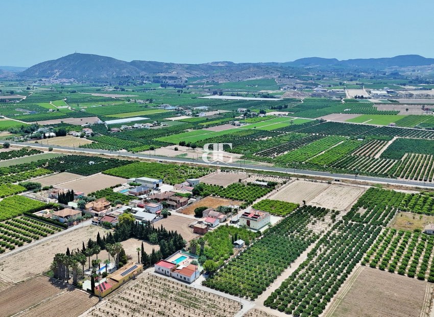 Herverkoop - Villa -
Orihuela - Los Desamparados