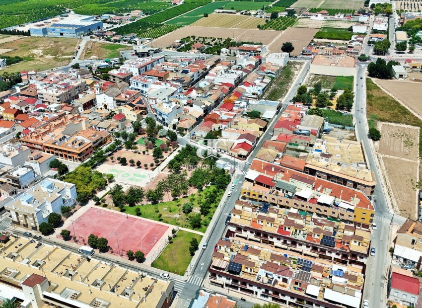 Herverkoop - Villa -
Orihuela - Los Desamparados