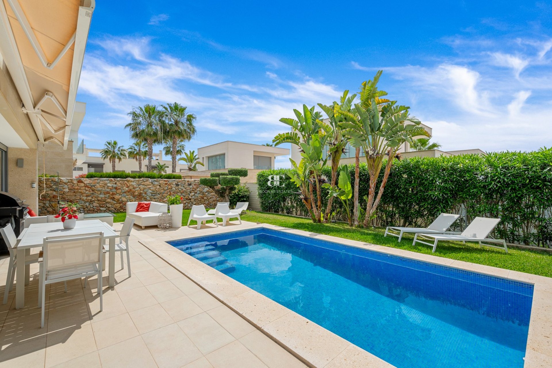Herverkoop - Villa -
Orihuela - Vistabella
