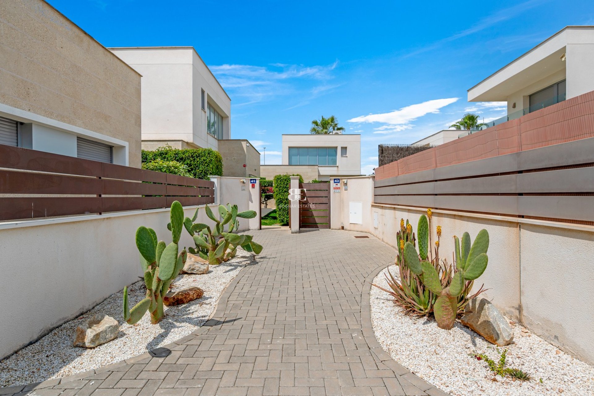 Herverkoop - Villa -
Orihuela - Vistabella