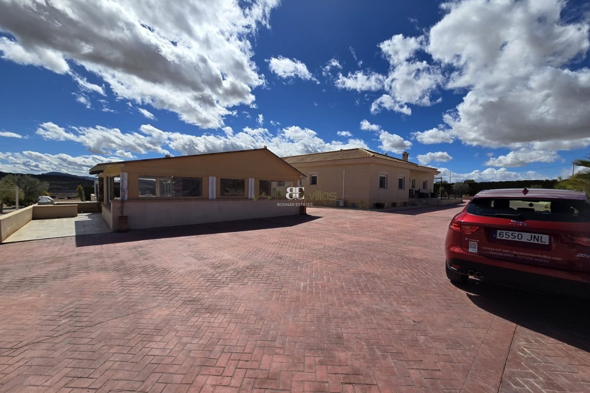 Herverkoop - Villa -
Pinoso