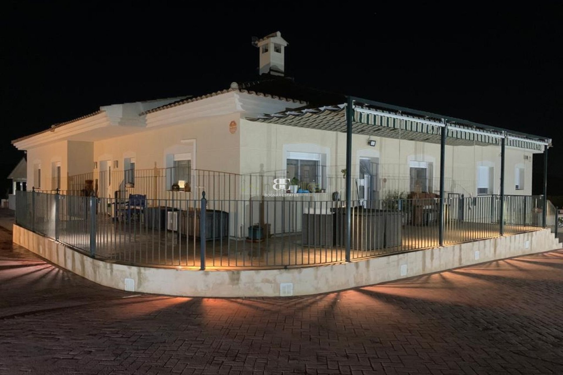 Herverkoop - Villa -
Pinoso