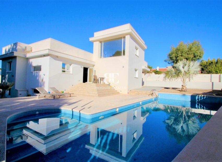 Herverkoop - Villa -
Rojales - Ciudad Quesada