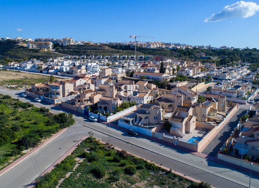 Herverkoop - Villa -
Rojales - Pueblo