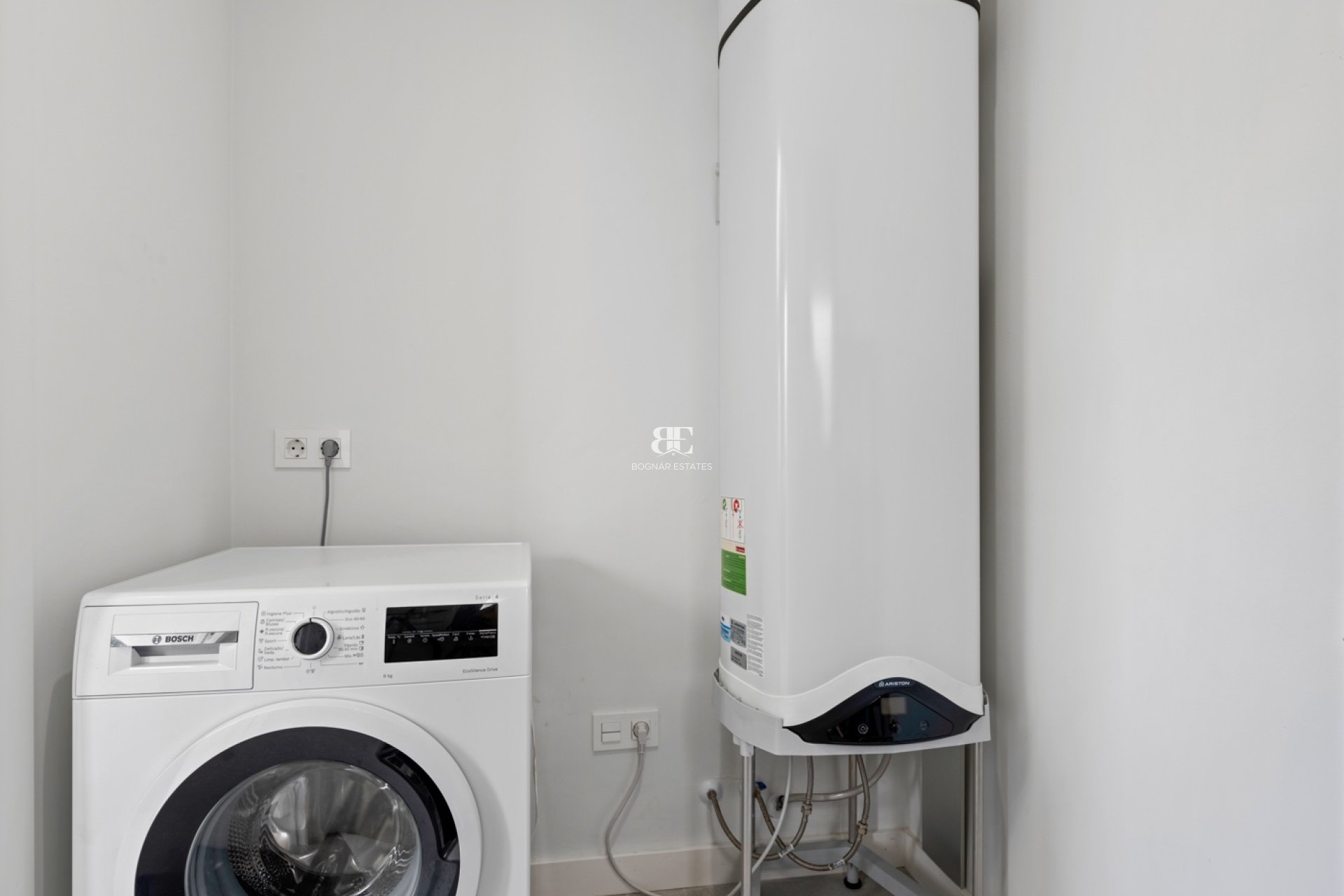 Herverkoop - Villa -
San Fulgencio - La Marina