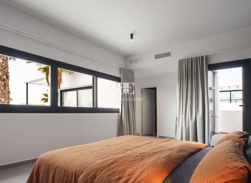 Herverkoop - Villa -
San Fulgencio - La Marina