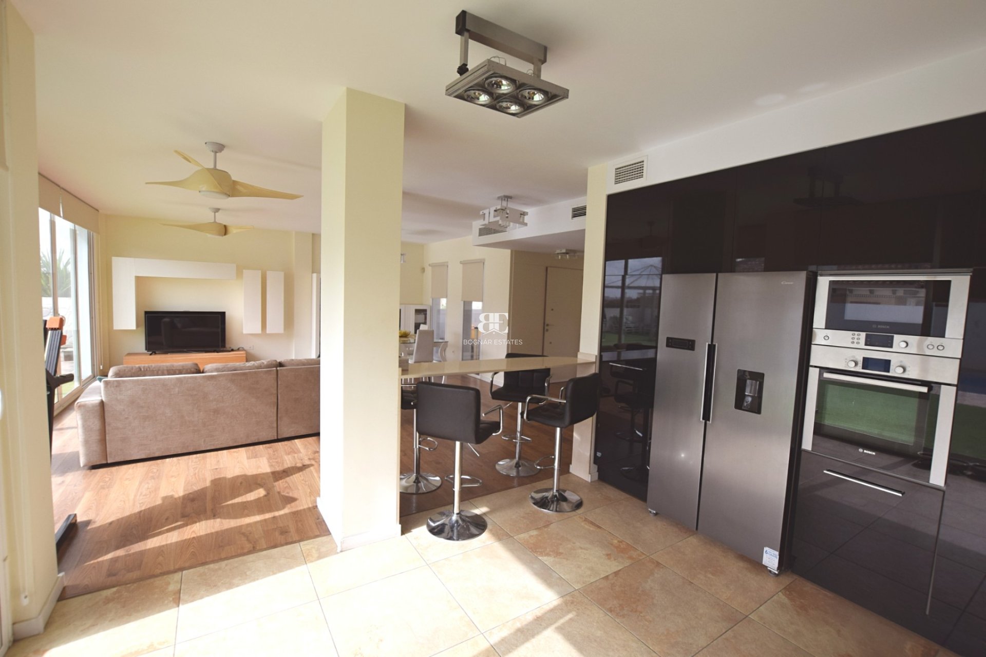 Herverkoop - Villa -
San Fulgencio - La Marina