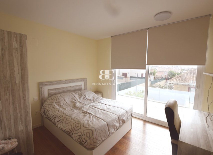 Herverkoop - Villa -
San Fulgencio - La Marina