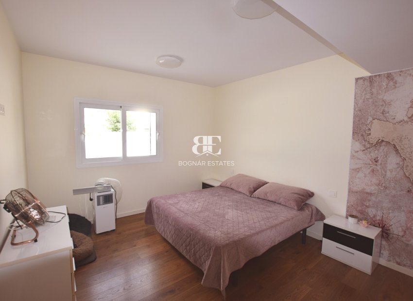Herverkoop - Villa -
San Fulgencio - La Marina