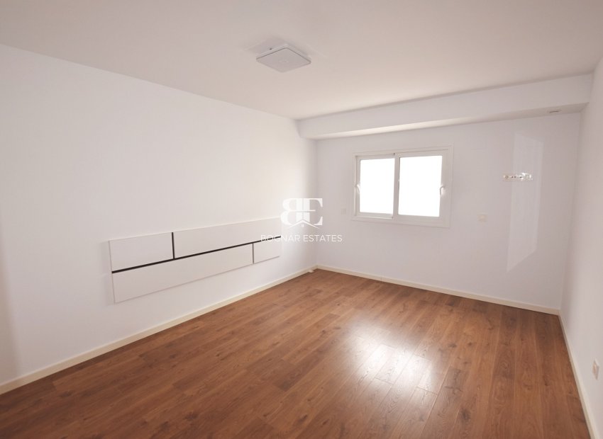 Herverkoop - Villa -
San Fulgencio - La Marina