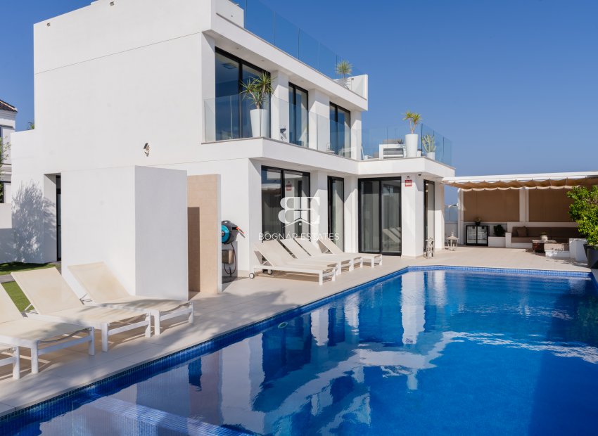 Herverkoop - Villa -
San Fulgencio - La Marina