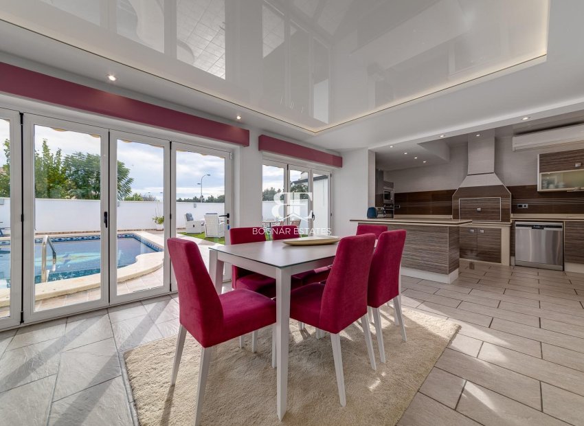 Herverkoop - Villa -
San Javier