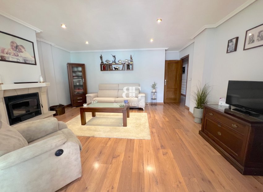 Herverkoop - Villa -
San Javier