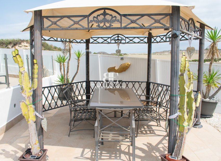 Herverkoop - Villa -
San Miguel de Salinas - LO RUFETE