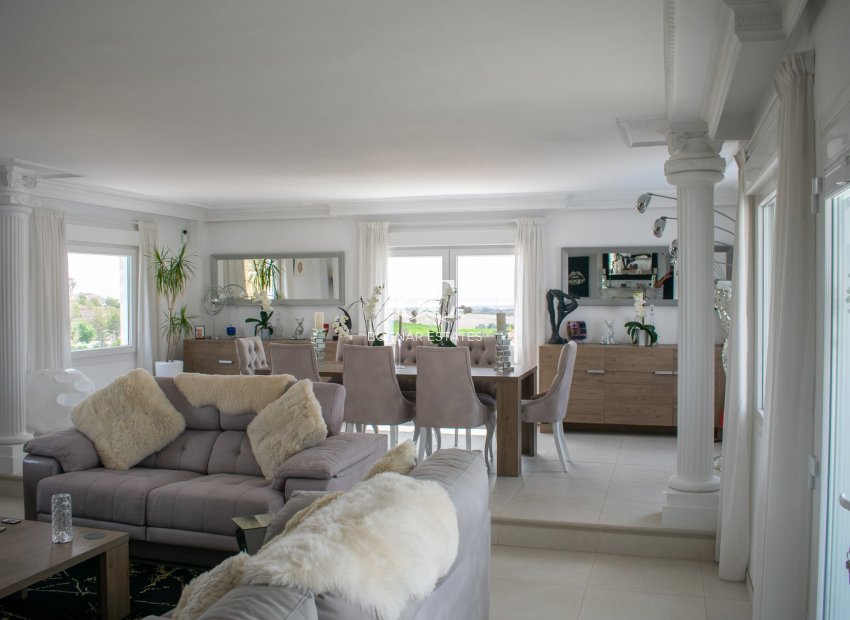 Herverkoop - Villa -
San Miguel de Salinas - LO RUFETE
