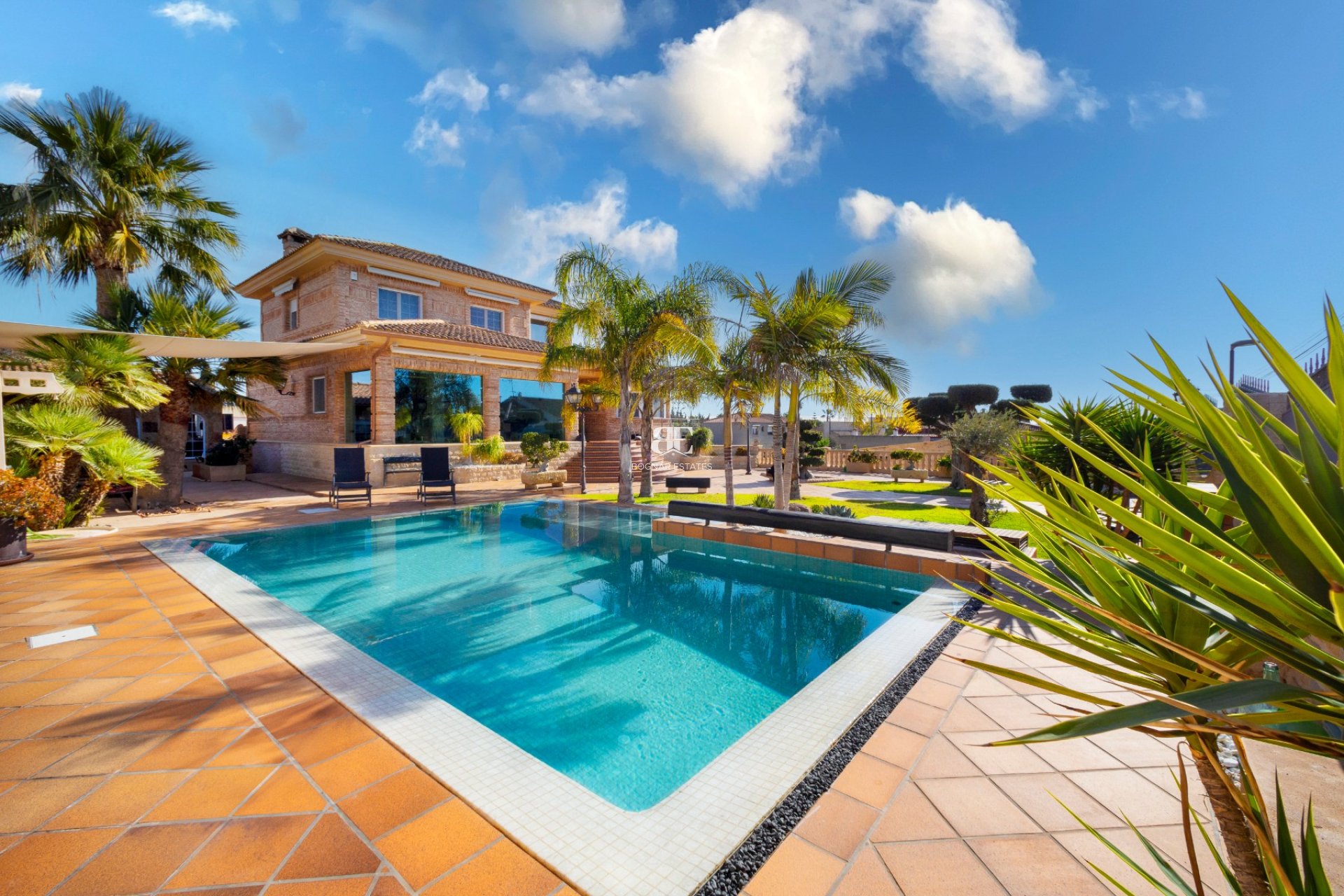 Herverkoop - Villa -
San Vicente del Raspeig - Los Girasoles