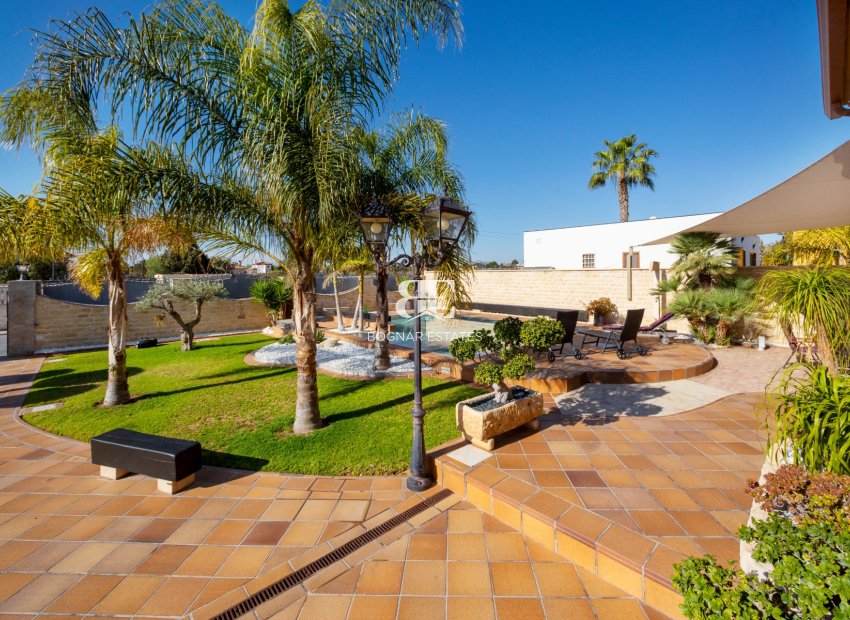 Herverkoop - Villa -
San Vicente del Raspeig - Los Girasoles