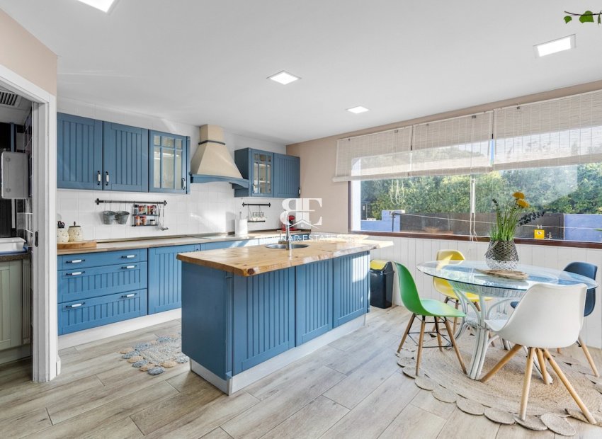 Herverkoop - Villa -
Santa Pola - El Poble Llevanti