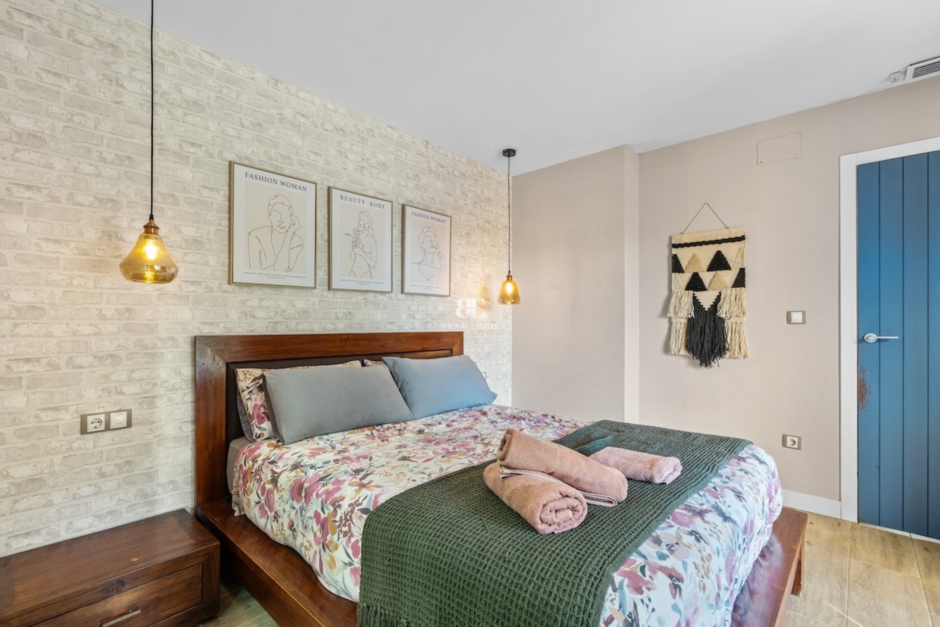 Herverkoop - Villa -
Santa Pola - El Poble Llevanti