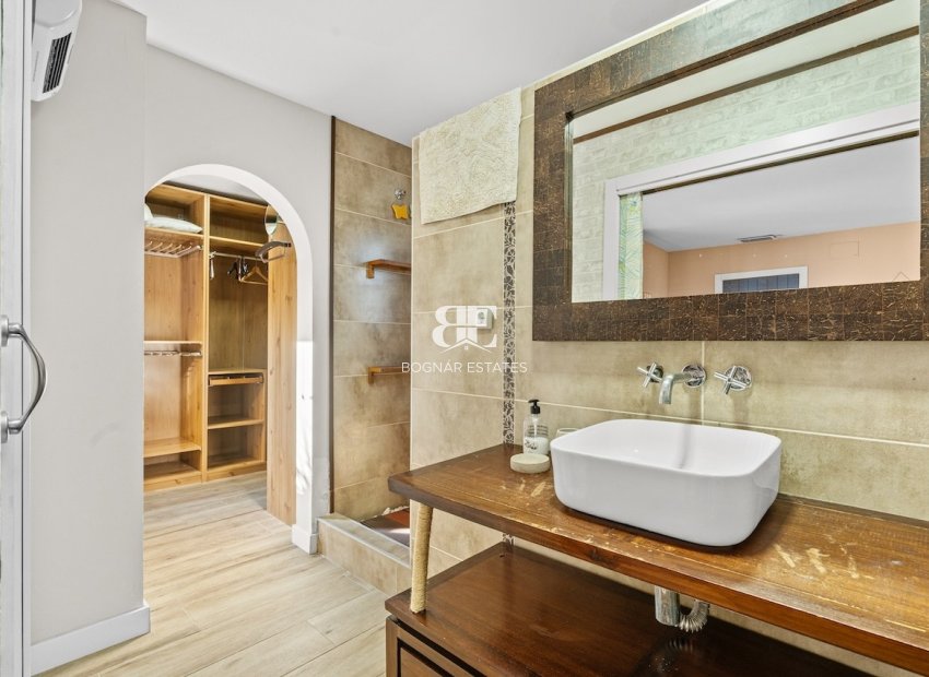 Herverkoop - Villa -
Santa Pola - El Poble Llevanti