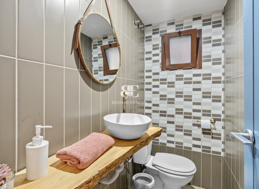 Herverkoop - Villa -
Santa Pola - El Poble Llevanti