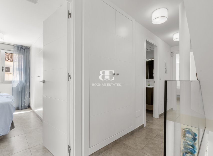 Herverkoop - Villa -
Santiago de la Ribera - Zona de la playa