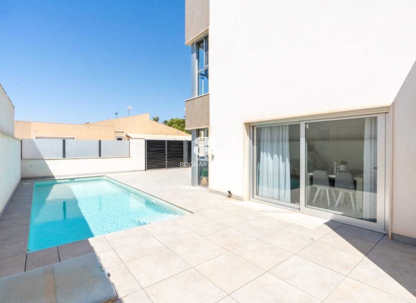 Herverkoop - Villa -
Santiago de la Ribera - Zona de la playa